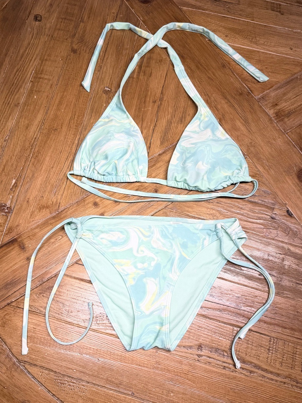 Hollister Watercolor Marble Bikini Set Green Blue Yellow Top M Bottom S